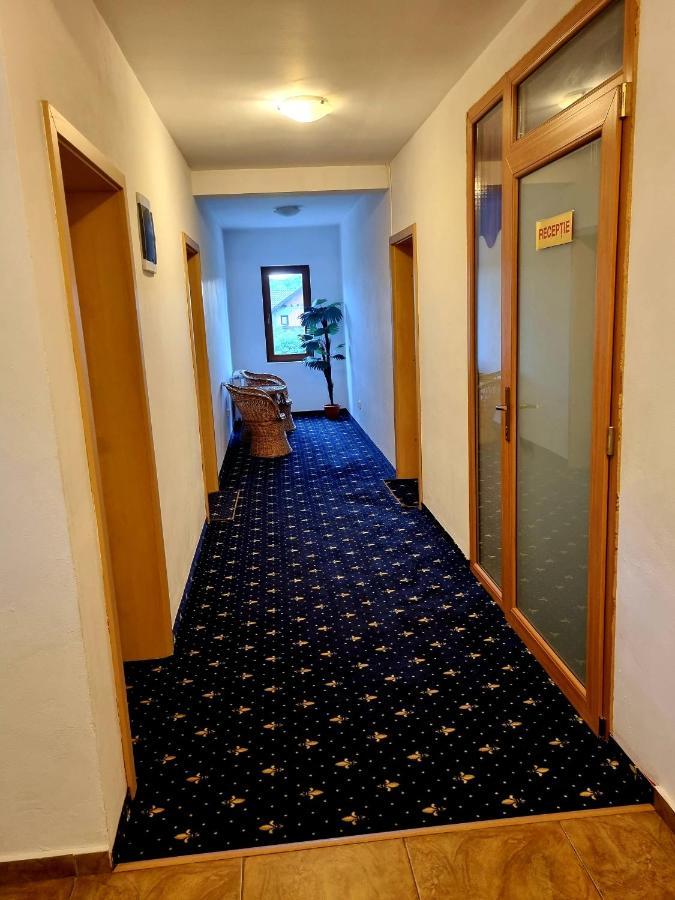 Pensiunea Riffelt Bran  Extérieur photo